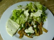 Frühlingsalat mit Schafskäse - Rezept