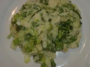 Ärpel mit Schlat und gebratene Blutwurst - Rezept