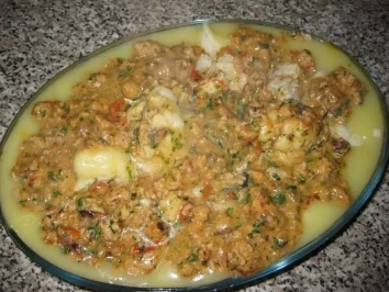 Rezept: Blumenkohl-Auflauf mit Thüringer Mett Blumenkohl-Auflauf mit Thüringer Mett - Rezept