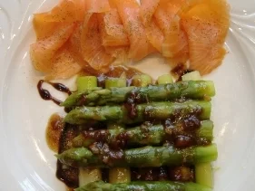 Spargel mit Balsamicovinaigrette - Rezept