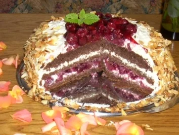 Rezept: Sckoko-Kirschtorte Bild Nr. 2 Sckoko-Kirschtorte - Rezept - Bild Nr. 2