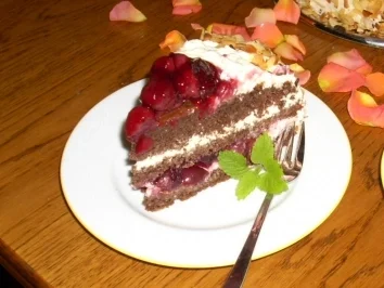 Rezept: Sckoko-Kirschtorte Bild Nr. 3 Sckoko-Kirschtorte - Rezept - Bild Nr. 3