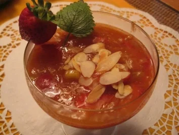 Rezept: Rhabarber - Erdbeergrütze Rhabarber - Erdbeergrütze - Rezept