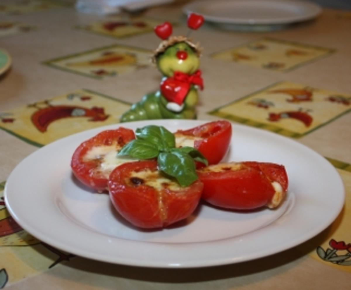 Gegrillte Tomate mit Mozzarella - Rezept