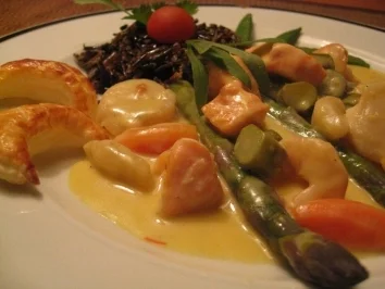 Navarin von Jakobsmuschelnm mit tourniertem Gemüse , grüner Spargel & wilden Reis - Rezept - Bild Nr. 4