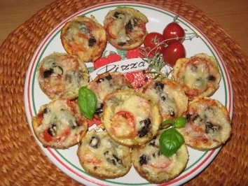 Pizza-Minis aus Blitzteig - Rezept