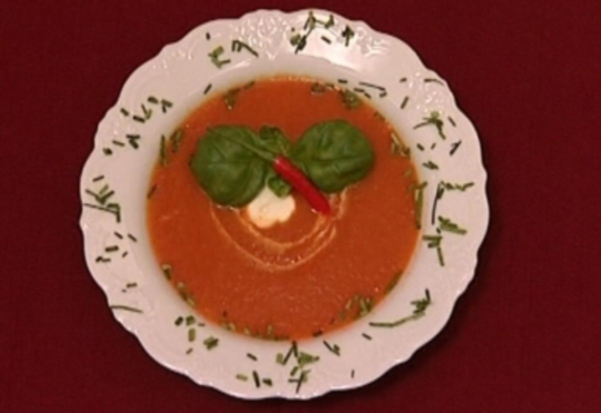 Der rote Drachen - Scharfe Tomatencremesuppe (Thomas und Helene Enns) - Rezept