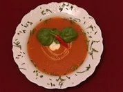 Der rote Drachen - Scharfe Tomatencremesuppe (Thomas und Helene Enns) - Rezept