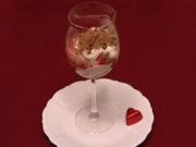 Der Schneeleopard im Erdbeerfeld - Schichtdessert mit Erdbeeren (Thomas und Helene Enns) - Rezept