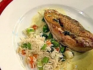 Rezept: Curry vom Perlhuhn mit Gemüsereis Curry vom Perlhuhn mit Gemüsereis - Rezept