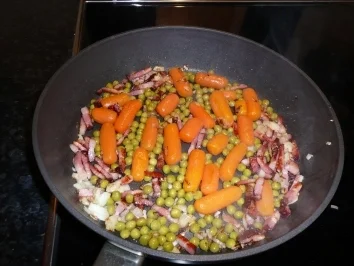 Rezept: Speck-Gemüse-Nudel-Pfanne Bild Nr. 3 Speck-Gemüse-Nudel-Pfanne - Rezept - Bild Nr. 3