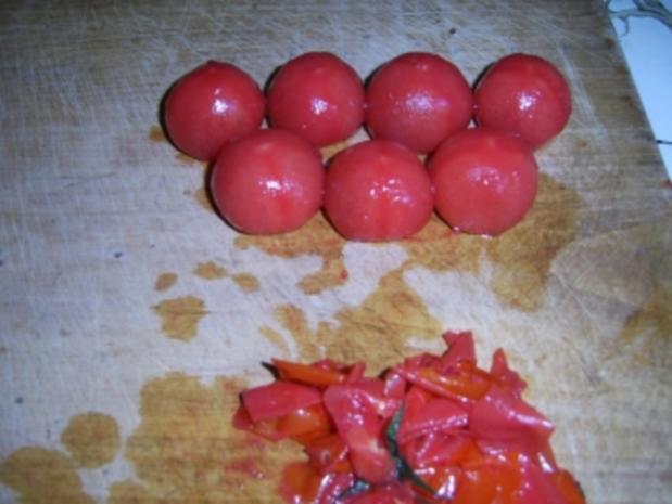 Tomatensalat mit roter Zwiebel - Rezept - kochbar.de