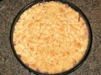 Rhabarberkuchen mit Erdbeeren - Rezept - Bild Nr. 6