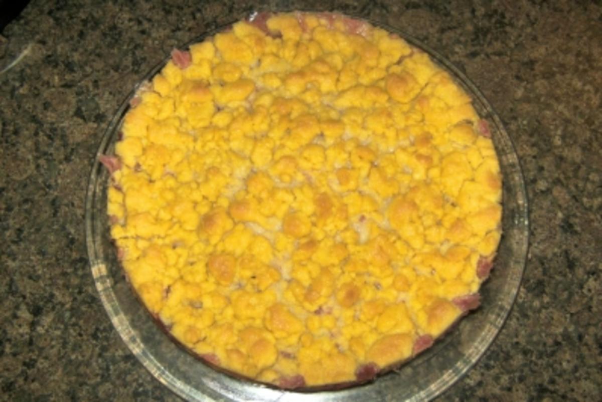 Rhabarberkuchen mit Erdbeeren - Rezept - Bild Nr. 7