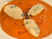 Tomaten-Ingwer-Suppe mit Quarknocken - Rezept