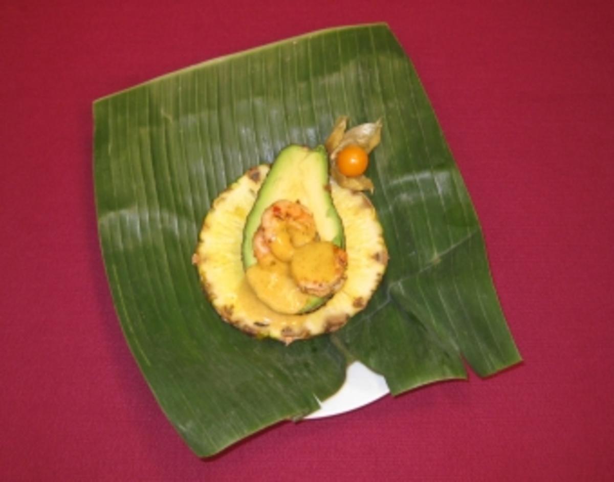 Bilder für Avocado-Shrimps-Cocktail auf Bananenblatt - Rezept