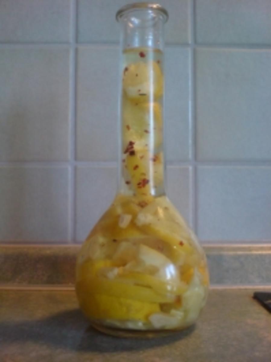 Zitronen-Knoblauch-Chili-Öl - Rezept