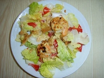 Marinierte Garnelen auf Kopfsalat mit Tomaten - Rezept