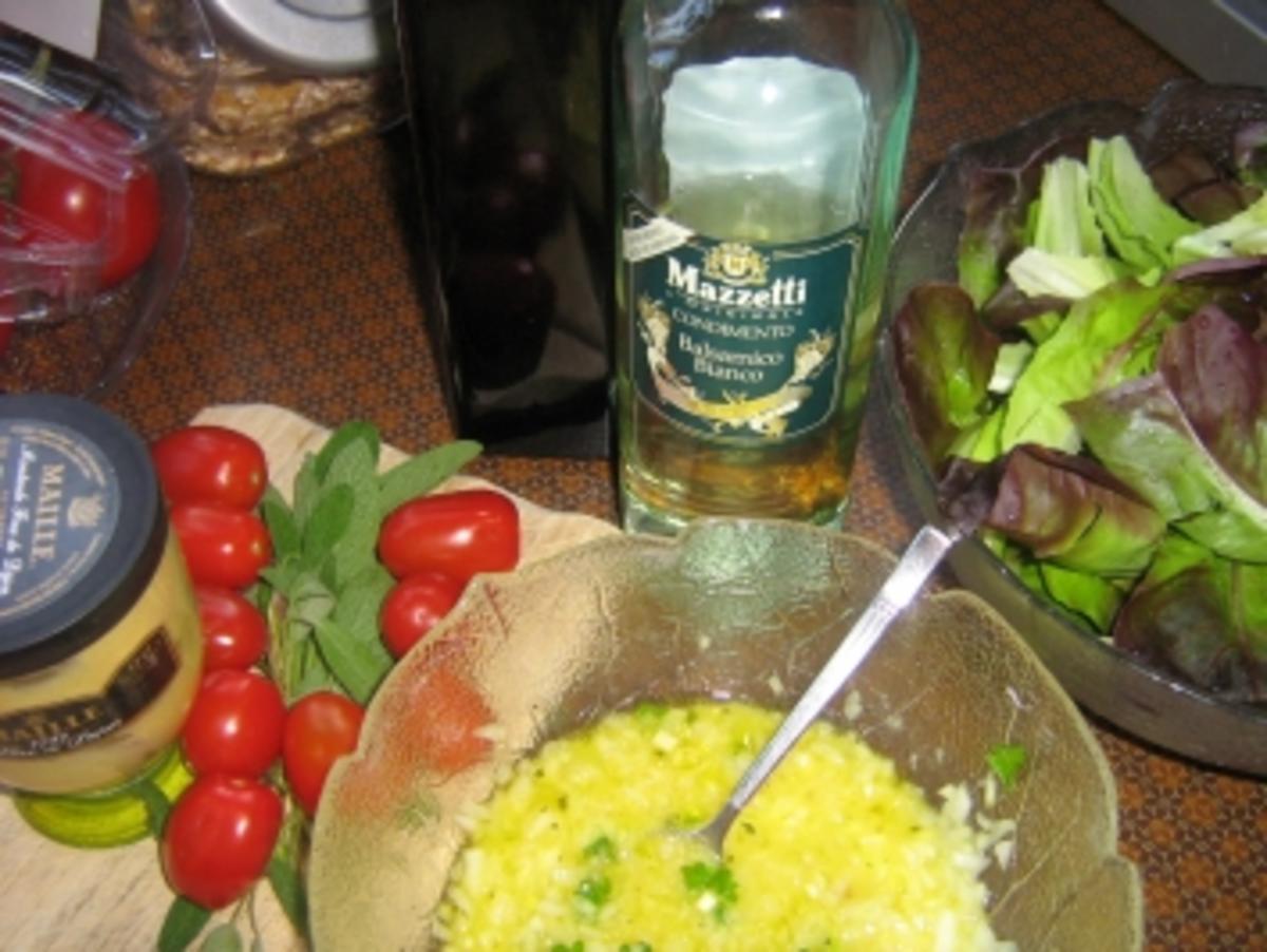 Blattsalat mit frittiertem Salbei und Tomätchen - Rezept - Bild Nr. 2
