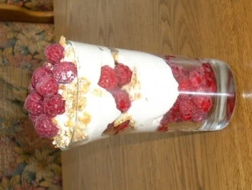 Himbeer-Schichtspeise - Rezept