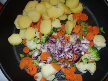 Garnelen-Kartoffel-Gemüsepfanne - Rezept - Bild Nr. 3