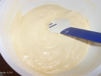 Versunkener Kirschkuchen mit Streuseldecke - Rezept - Bild Nr. 5