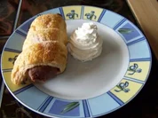 Blätterteigröllchen mit Schokofüllung - Rezept