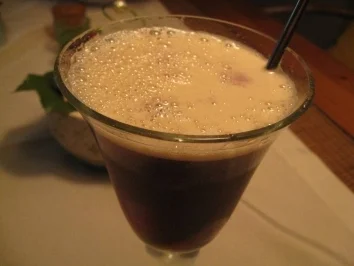 Rezept: Leckere Altbierbowle mit frischen Erdbeeren Bild Nr. 5 Leckere Altbierbowle mit frischen Erdbeeren - Rezept - Bild Nr. 5