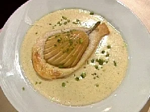 Birnen-Tarte mit Blätterteig und Vanillesauce - Rezept