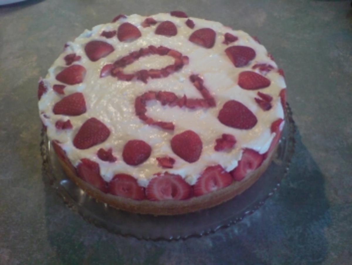 Erdbeer-Torte mit Vanille-Creme - Rezept - Bild Nr. 2