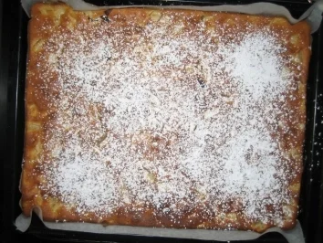 Rezept: Apfelkuchen mit Schmand vom Blech Bild Nr. 5 Apfelkuchen mit Schmand vom Blech - Rezept - Bild Nr. 5