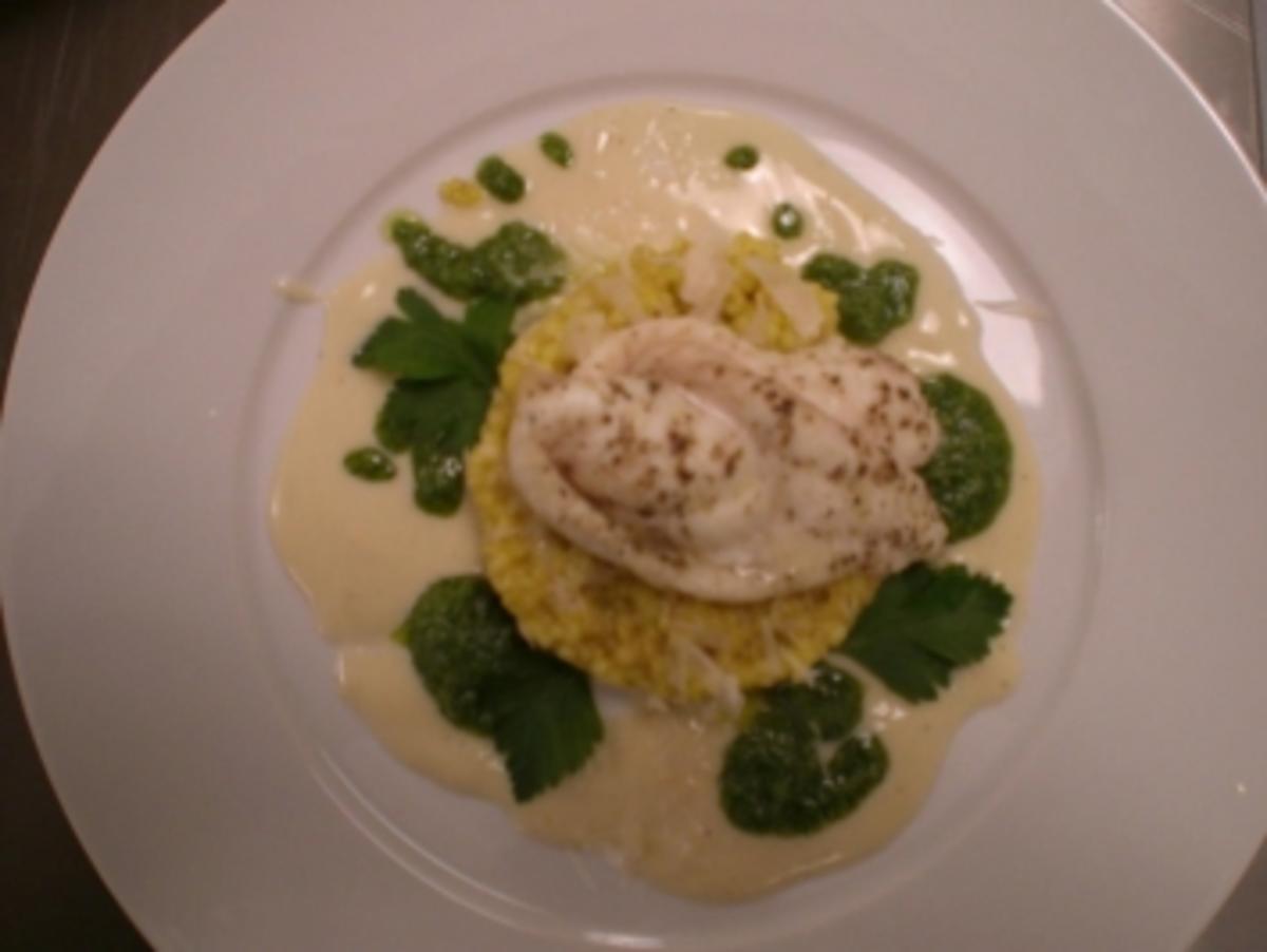 Seezungenfilet auf Safran-Perlgraupenrisotto mit Petersilienpesto ...