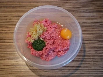 "HAUPTGERICHT" unsere Lieblingsfrikadellen - Rezept - Bild Nr. 3