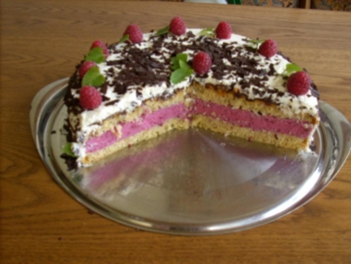 Beeren-Sahne-Torte - Rezept - Bild Nr. 2