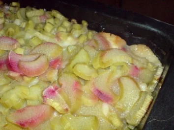 Rhabarberkuchen vom Blech - Rezept - Bild Nr. 12