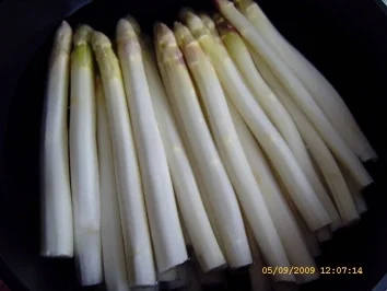 Rezept: Spargel - Schinken - Rouladen mit Hollandaise und Käse überbacken... Bild Nr. 3 Spargel - Schinken - Rouladen mit Hollandaise und Käse überbacken... - Rezept - Bild Nr. 3