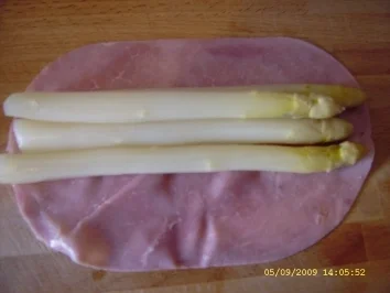 Rezept: Spargel - Schinken - Rouladen mit Hollandaise und Käse überbacken... Bild Nr. 10 Spargel - Schinken - Rouladen mit Hollandaise und Käse überbacken... - Rezept - Bild Nr. 10