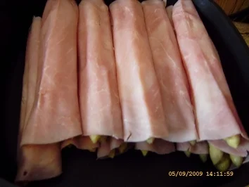 Rezept: Spargel - Schinken - Rouladen mit Hollandaise und Käse überbacken... Bild Nr. 12 Spargel - Schinken - Rouladen mit Hollandaise und Käse überbacken... - Rezept - Bild Nr. 12