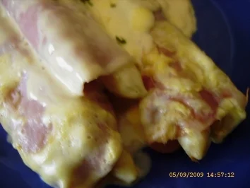 Rezept: Spargel - Schinken - Rouladen mit Hollandaise und Käse überbacken... Bild Nr. 22 Spargel - Schinken - Rouladen mit Hollandaise und Käse überbacken... - Rezept - Bild Nr. 22