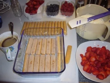 Kikis Tiramisu mit Beeren, ohne Ei - Rezept - Bild Nr. 2