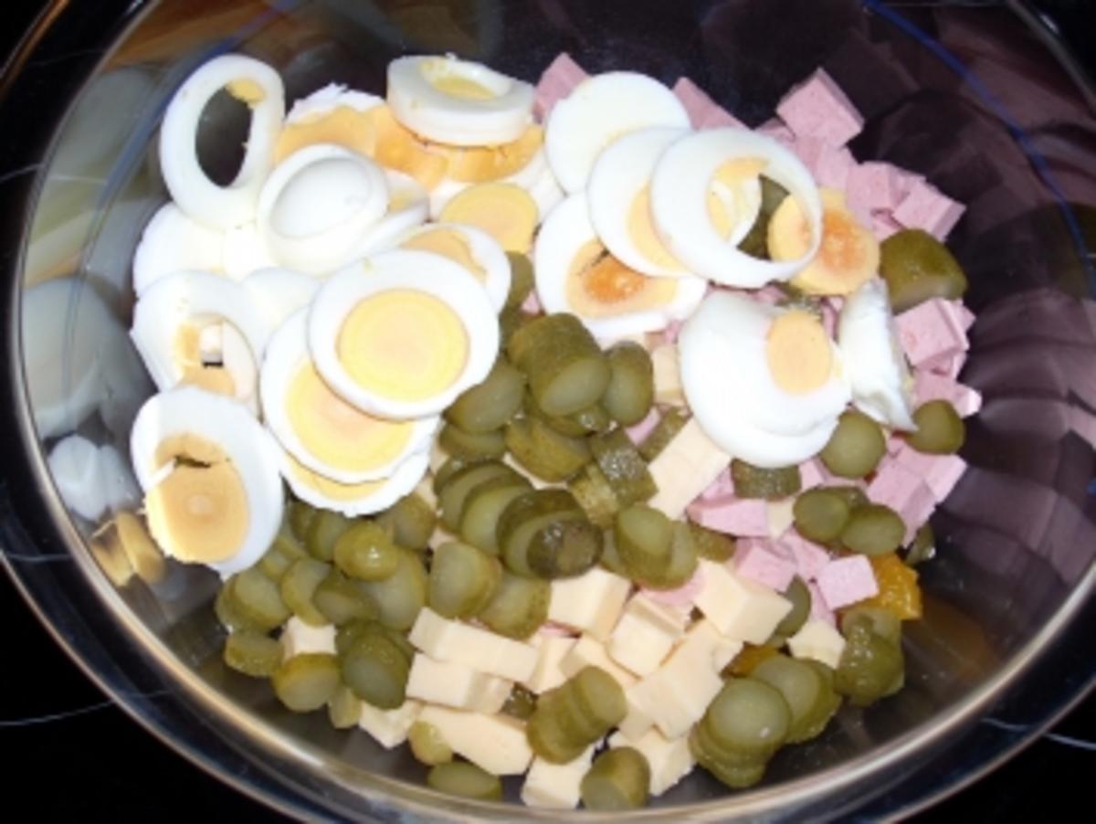 Käse - Schinkenwurst - Salat - Rezept - Bild Nr. 2