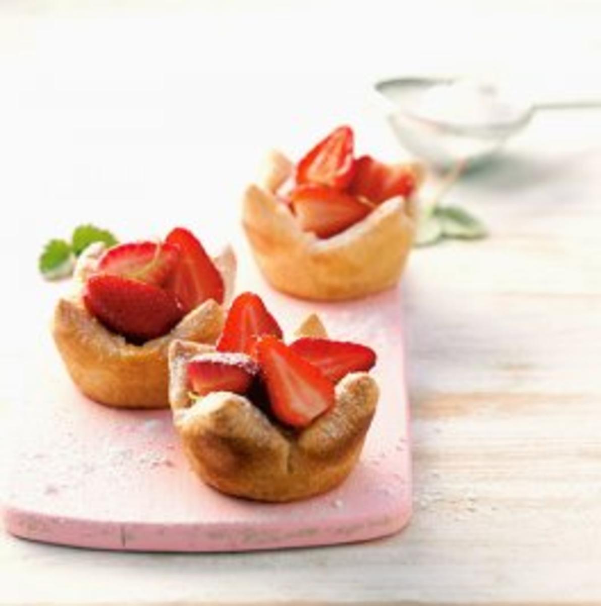 DESSERT- Erdbeeren im Karamellmantel und Vanilleflan - Rezept
