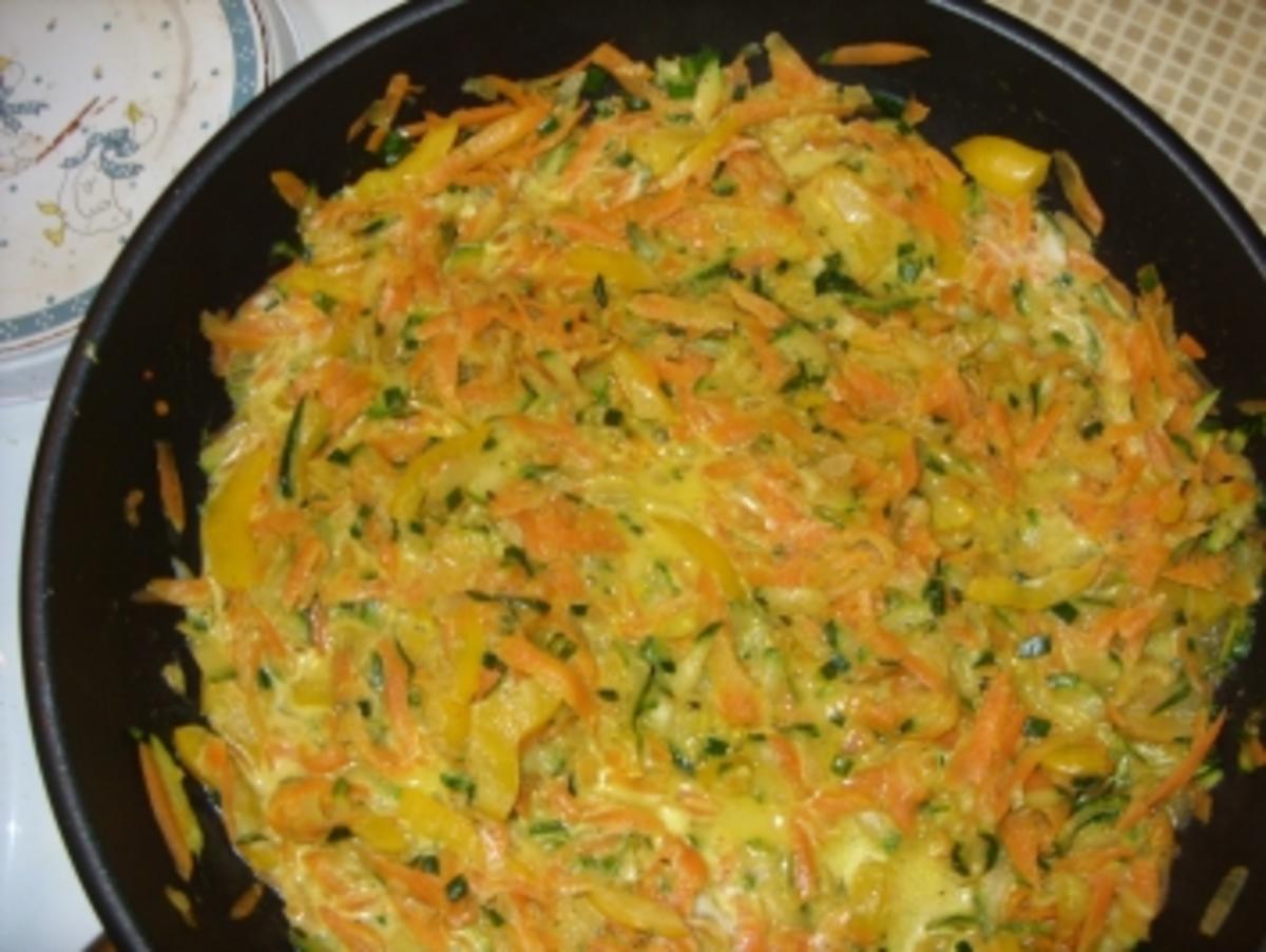 Linda´s Gemüse-Nudelpfanne mit besonders gebratenen Filetstreifen - Rezept - Bild Nr. 4