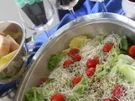 Gemischter Rohkostsalat mit Himbeerdressing - Rezept
