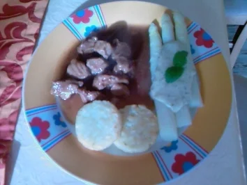 Rezept: Spargel mit Pesto-Schaum Spargel mit Pesto-Schaum - Rezept