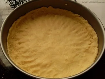 Apfeltorte mit gekochter Sahne - Rezept - Bild Nr. 3