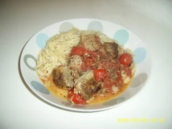 Hackfleischbällchen in Tomatensauce - Rezept