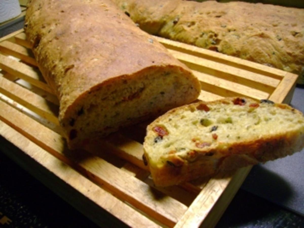 Brot: Karo´s Ciabatta mediterran - Rezept