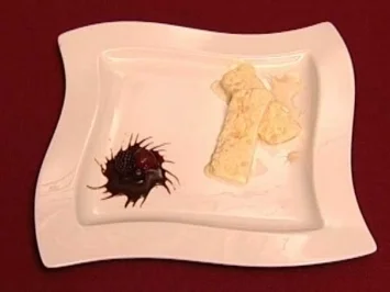 Amarettini-Parfait (Linda Teodosiu) - Rezept