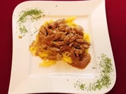 Kalbsgeschnetzeltes nach Omas Art (Alessandra Geissel) - Rezept